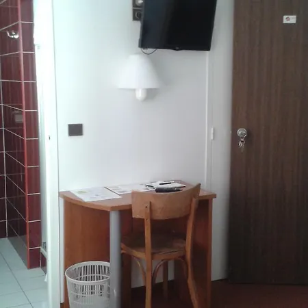 Restaurant Le Pavillon Hotel 2*